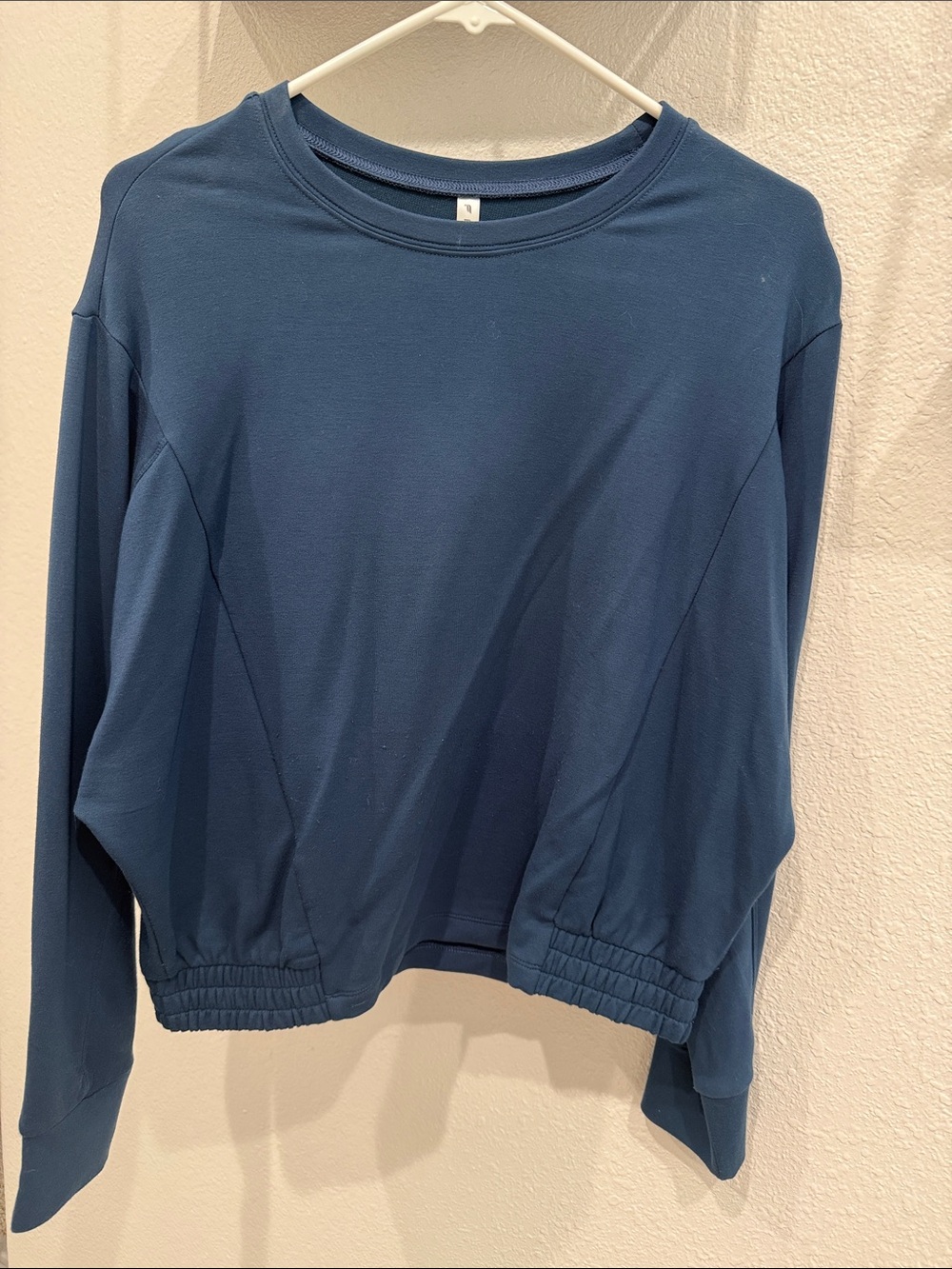 Fabletics Navy Blue Long-Sleeve Pullover Sweatshirt. ✔️ 4th video b4 purchase